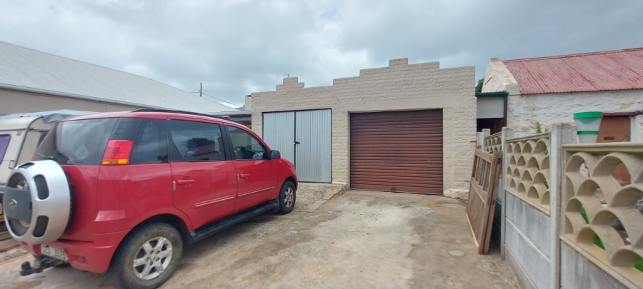 4 Bedroom Property for Sale in Albertinia Western Cape